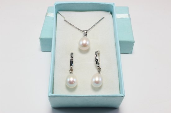 Parure boucles d'oreilles collier avec pendentif avec perle goutte | bol.com