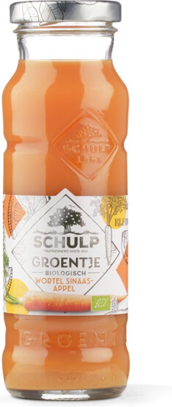 Glazen flesje met Schulp Groentje wortel-sinaasappelsap. Oranje sap met etiket met wortel en sinaasappel afbeeldingen.