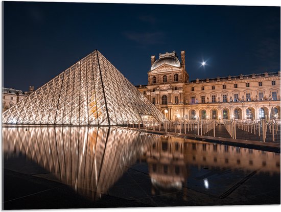 Acrylglas - Verlicht Louvre in Parijs, Frankrijk - 80x60 cm Foto op Acrylglas (Wanddecoratie op Acrylaat)