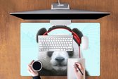 Muismat xxl grappig - Mousepad xxl - Bureau accessoires - Panda - Koptelefoon - Dier - Muzieknoten - Rood - 90x60 cm