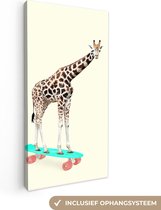 Canvas schilderij - Foto op canvas- Giraffe - Patroon - Skateboard - Roze - Dieren - 20x40 cm - Wanddecoratie