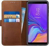 Rosso Deluxe Echt Leer Book Case Hoesje Geschikt voor Samsung Galaxy A7 (2018) | Ruimte voor drie pasjes | Portemonnee Book Case | Met Pasjeshouder | Bruin