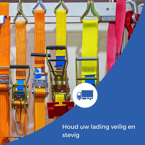 Griekleurige, gele en rode spanbanden hangend aan een rek.