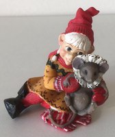 Tuinkabouter- Tuinmeisje met muisje- Gardsnisser Girl with mouse- Hoogte 7CM- Decoratie- Schattig
