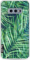 Casetastic Samsung Galaxy S10e Hoesje - Softcover Hoesje met Design - Palm Leaves Print