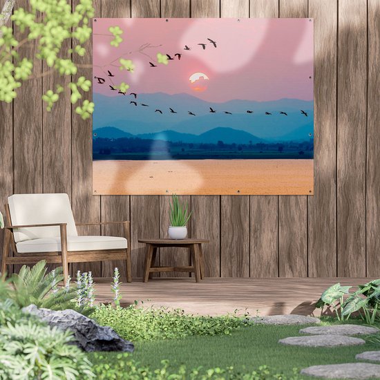 Gards Tuinposter Silhouet van Zwerm Vogels bij Zonsondergang - 150x120 cm - Tuindoek - Tuindecoratie - Wanddecoratie buiten - Tuinschilderij