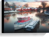 Canvas - Verlaten Boot op het Water - 40x30 cm Foto op Canvas Schilderij (Wanddecoratie op Canvas)