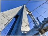 Poster Glanzend – Touwen en Platen van IJzeren Brug - 40x30 cm Foto op Posterpapier met Glanzende Afwerking