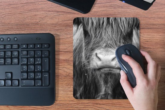 Muismat 19x23 cm - Mousepad Schotse hooglander - Koe - Zwart - Wit - Dieren - Muismatten