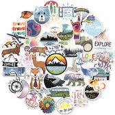 Avontuurlijke Outdoor Stickers | 50 stuks | Reizen, vakantie, ontdekken | Voor op laptop, koffer, gitaar, skateboard, tafel, etc