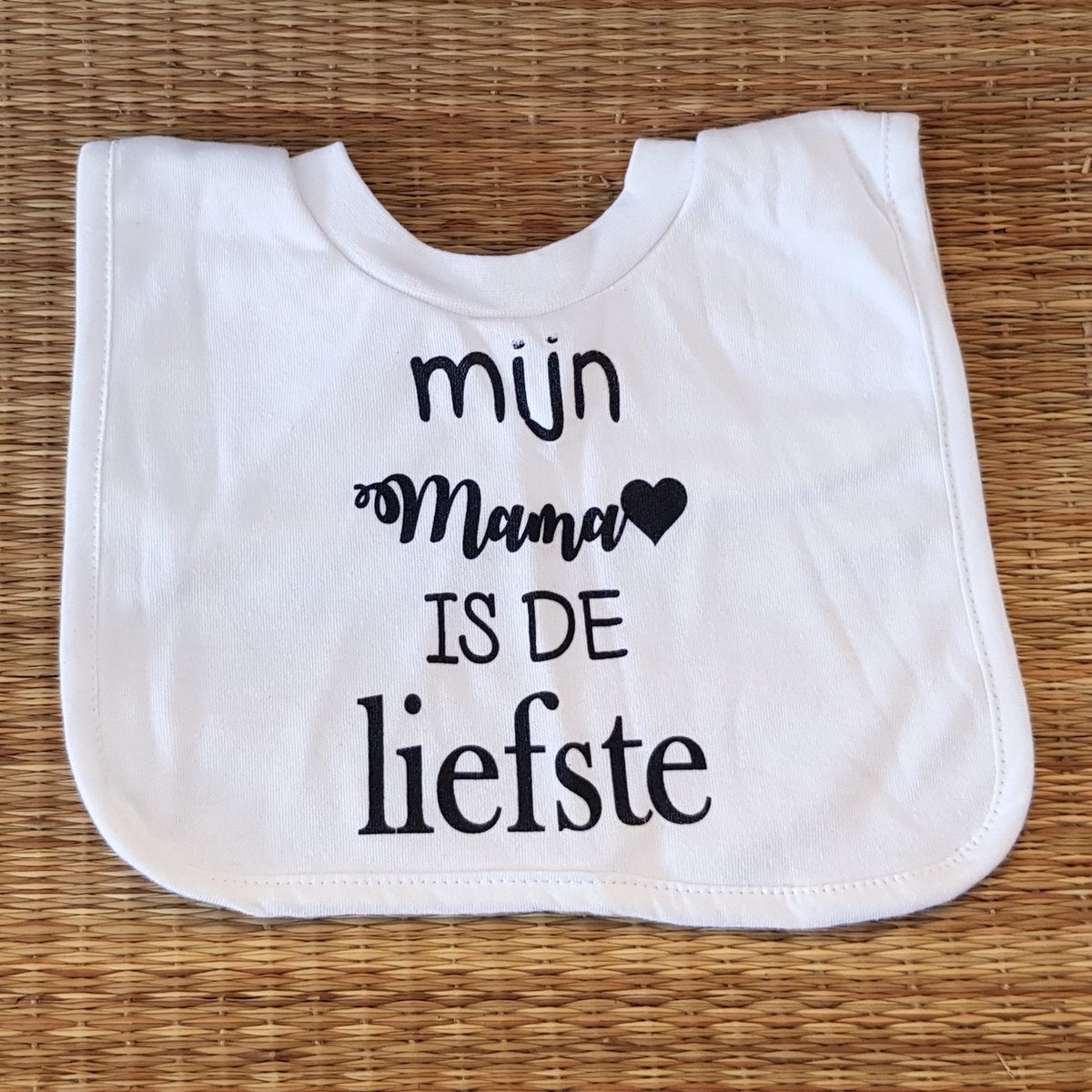 Baby slabbetje cadeau tekst mijn mama is de liefste zwangerschap bekendmaking aankondiging voor de liefste aanstaande geboorte gaat worden jullie worden zwangerschapsaankondiging je wordt moeder eerste moederdag