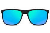 Studio Proud - Zonnebril - Festival zonnebril - Wayfarer zonnebril - Goedkope zonnebril - Blauwe spiegelglazen zonnebril - Tijdloos montuur - 100% UV-bescherming - Luxe eyewear - Betaalbare zonnebril.