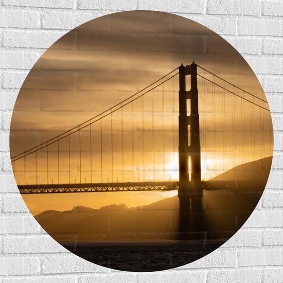 Muursticker Cirkel - Zonsondergang achter Hangbrug Golden Gate Bridge - 100x100 cm Foto op Muursticker