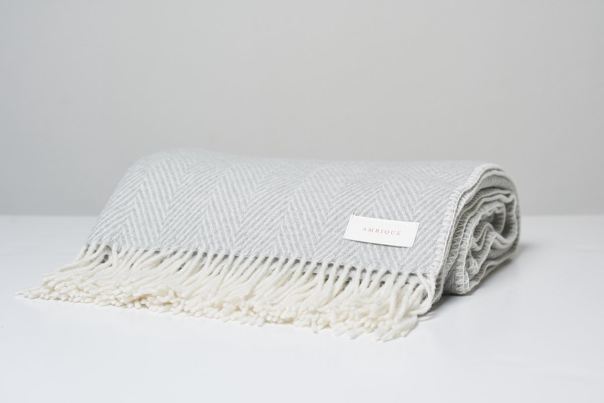 AMBIQUE herringbone deken 180cm x 150cm Lexington grey