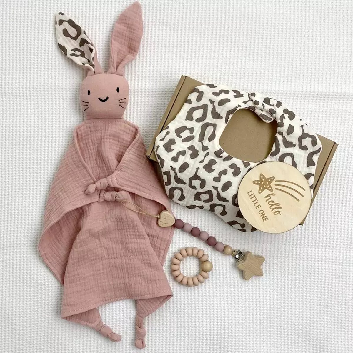 Goedkoopste Kraamcadeau - Baby Geschenkset - Babyshower Cadeau - Kraampakket - Roze - Panter