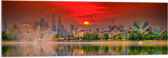 Acrylglas - Skyline van De Stad Kuala Lumpur in Indonesië tijdens Zonsondergang - 120x40 cm Foto op Acrylglas (Wanddecoratie op Acrylaat)