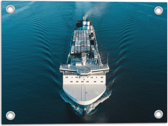 Tuinposter – Vooraanzicht van Groot Vrachtschip Varend op de Zee - 40x30 cm Foto op Tuinposter (wanddecoratie voor buiten en binnen)