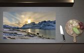 Inductieplaat Beschermer - Landschap bedekt door Sneeuw tijdens Zonsondergang - 90x52 cm - 2 mm Dik - Inductie Beschermer van Vinyl