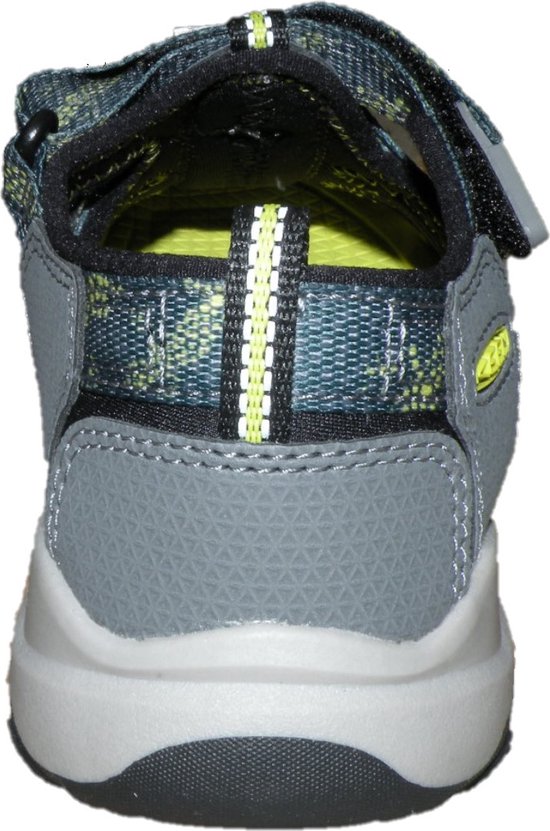 Arrière d'une chaussure enfant KEEN grise avec des accents vert lime et un motif imprimé.