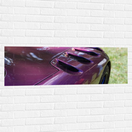 Muursticker - Close-up van Paarse Wrapping op Auto - 120x40 cm Foto op Muursticker