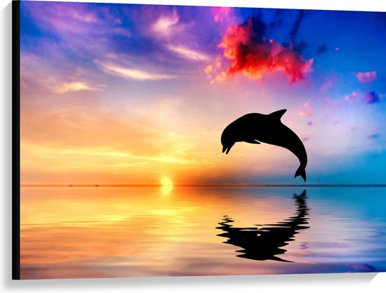WallClassics - Canvas - Zonsondergang bij Silhouet van Dolfijn boven Water in Kleurrijke Omgeving - 100x75 cm Foto op Canvas Schilderij (Wanddecoratie op Canvas)
