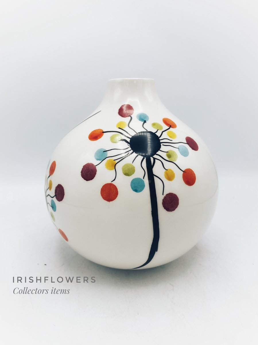 Irishflowers Vaas - Villa Pottery - Keramiek - Decoratie - Woondecoratie - Voorjaar - Voorjaarsdecoratie - Multicolour 1_1 Wit