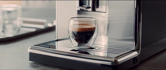 Moulin à Café Machine à Café Automatique Saeco PicoBaristo Deluxe SM5573/10 | Avec Carafe à Lait | Broyeur Céramique - 15 Bars Machine à Expresso Automatique Saeco