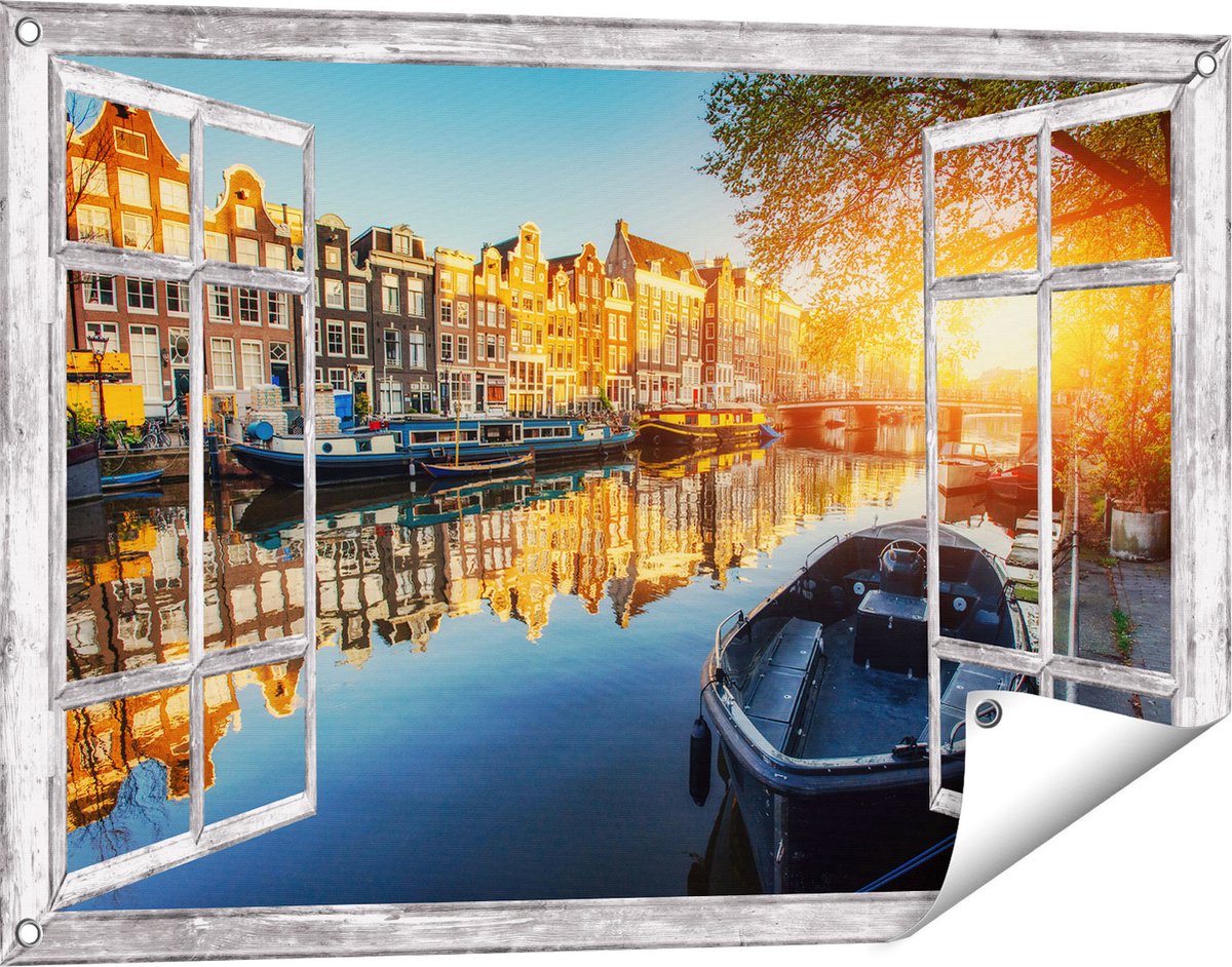 Gards Tuinposter Doorkijk Amsterdamse Gracht bij Zonsondergang - 90x60 cm - Tuindoek - Tuindecoratie - Wanddecoratie buiten - Tuinschilderij Grijs