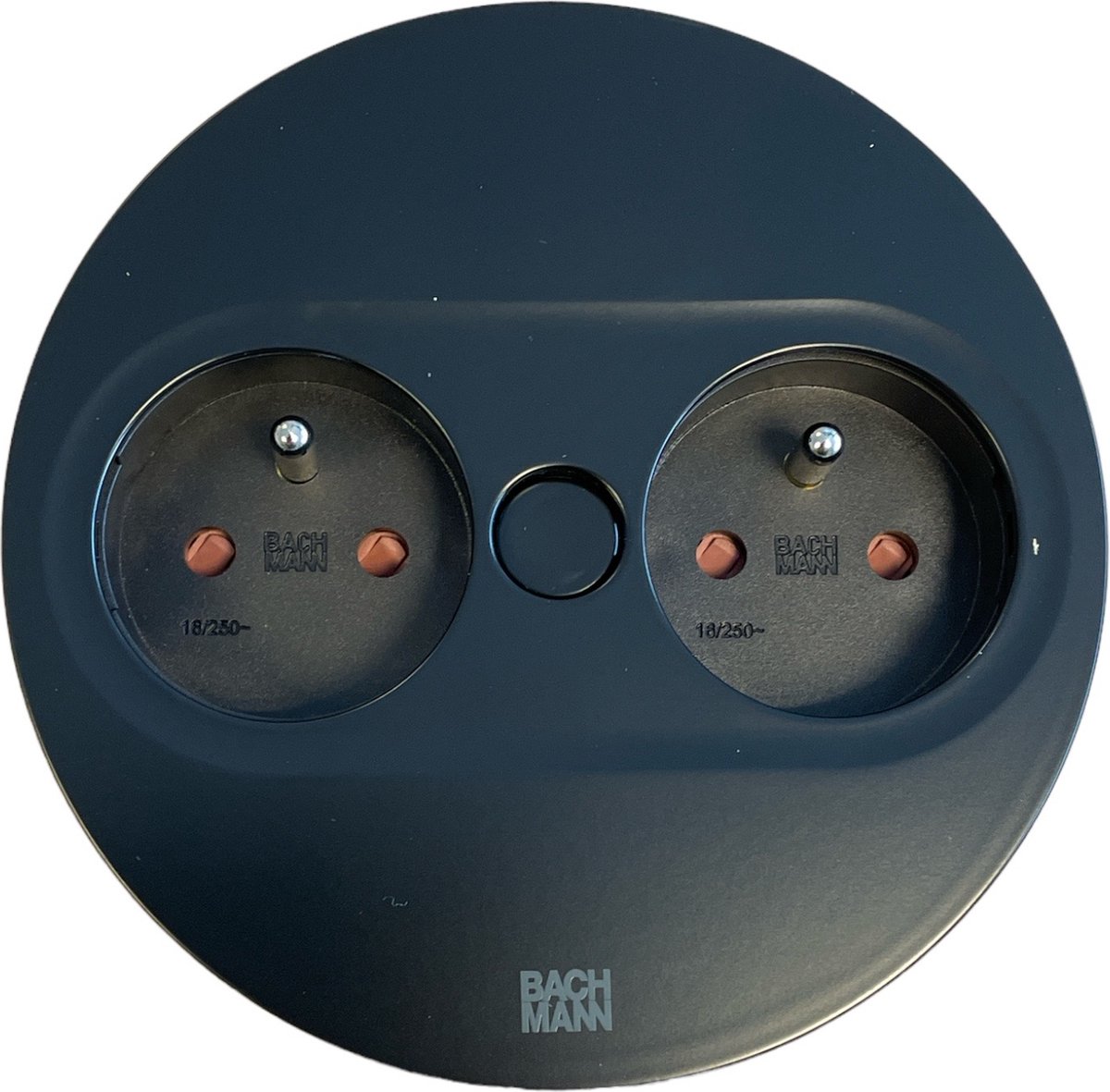 Bachmann Twist 2 met 2x stopcontact mat zwart rond BE/FR