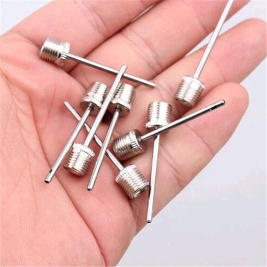 Hand vol met metalen balpompnaalden met schroefdraad.