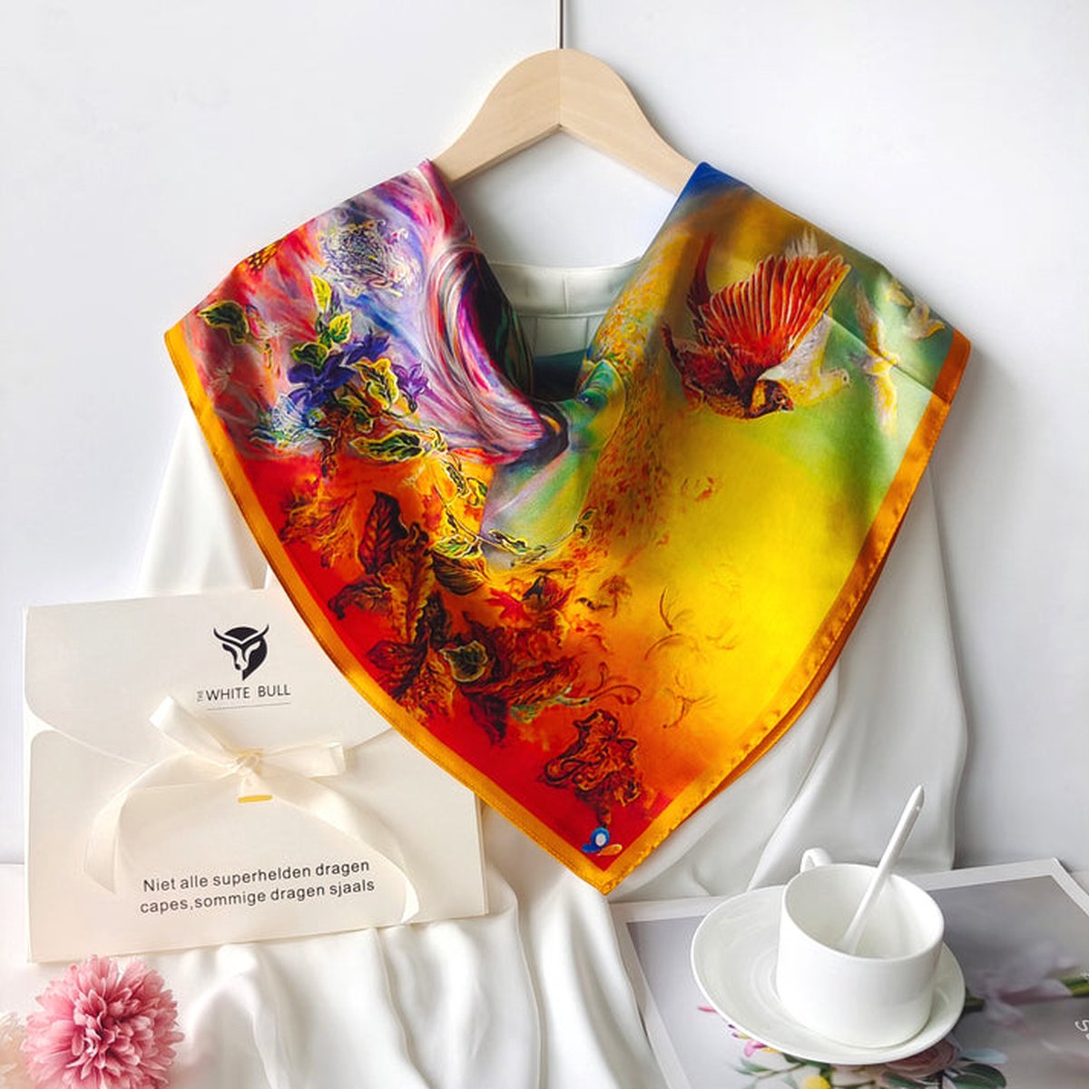 Cosmic Dream- zijden sjaal- Premium topkwaliteit- 100% moerbei- beste geschenk voor dames-70x70cm - Perfect verjaardags- en jubileumcadeau-idee