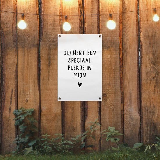Décoration de jardin Citation hollandaise : 'Tu as une place spéciale en moi' avec coeur noir sur fond blanc - 40x60 cm - Affiche de jardin
