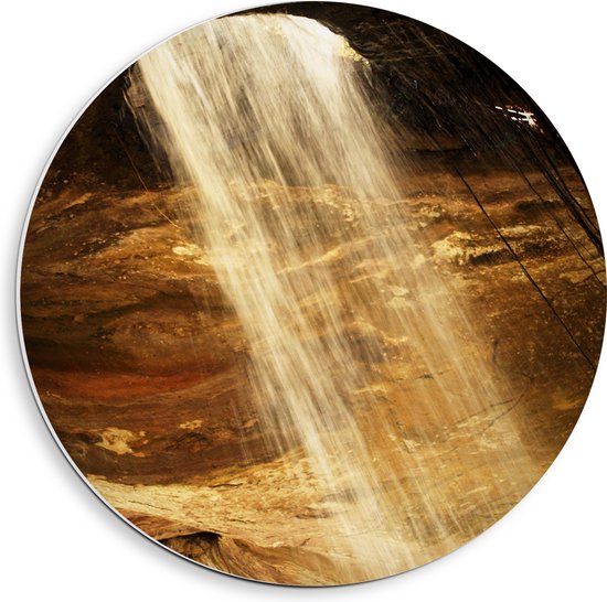 PVC Schuimplaat Muurcirkel - Kleine Waterval in Grot - 40x40 cm Foto op Muurcirkel (met ophangsysteem)