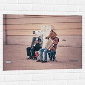 Muursticker - Twee Personen met Paarden Maskers Spelend op Accordeon - 80x60 cm Foto op Muursticker