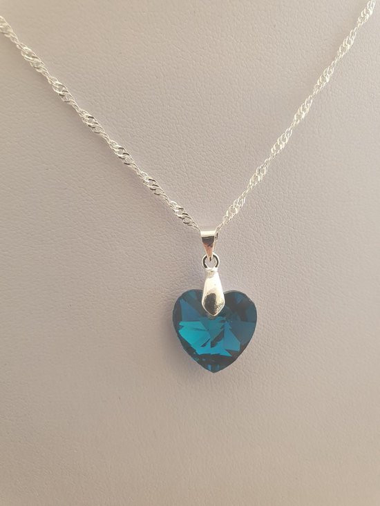 1005 - Luxe geschenkset - Ketting met blauw hartje met bijpassende oorbellen - Tibri