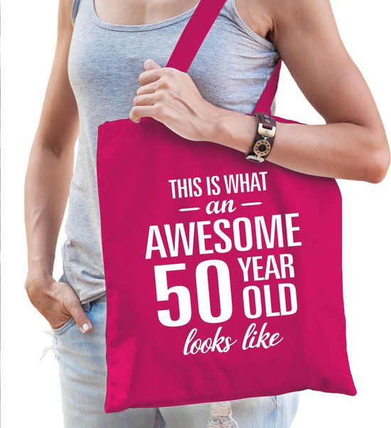 Awesome 50 year / geweldig 50 jaar cadeau tas roze voor dames - Sarah kado tas / verjaardag tasje / shopper