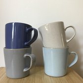 Set van 4 aardewerken mokken in lavendelblauw, lichtblauw, zand en grijs