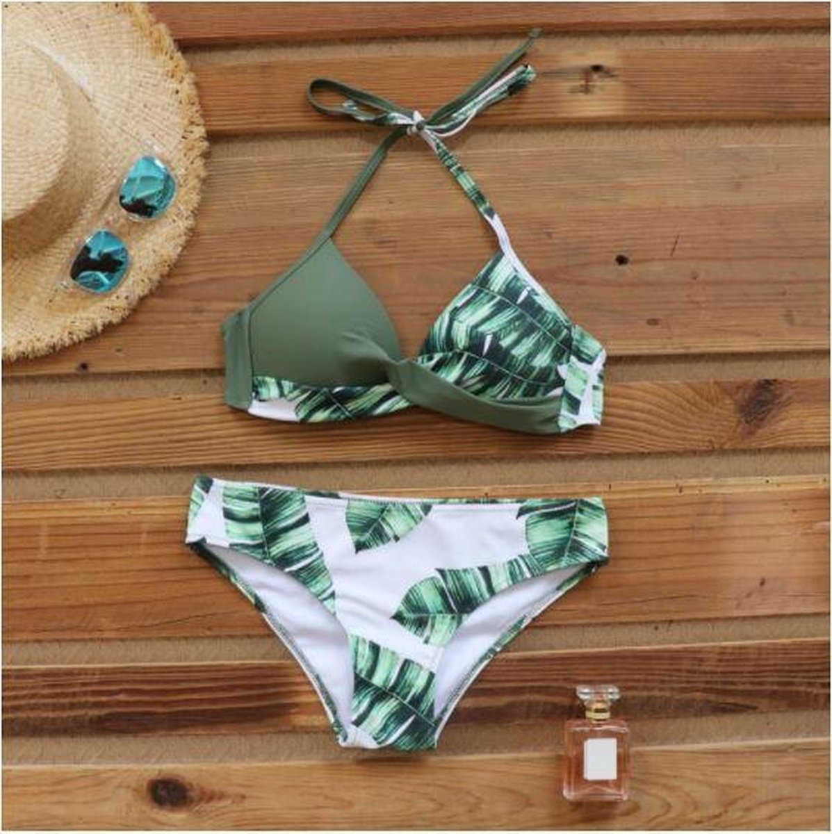 Premier Haringen Inspecteren Bikini legergroen met bladeren | bol.com