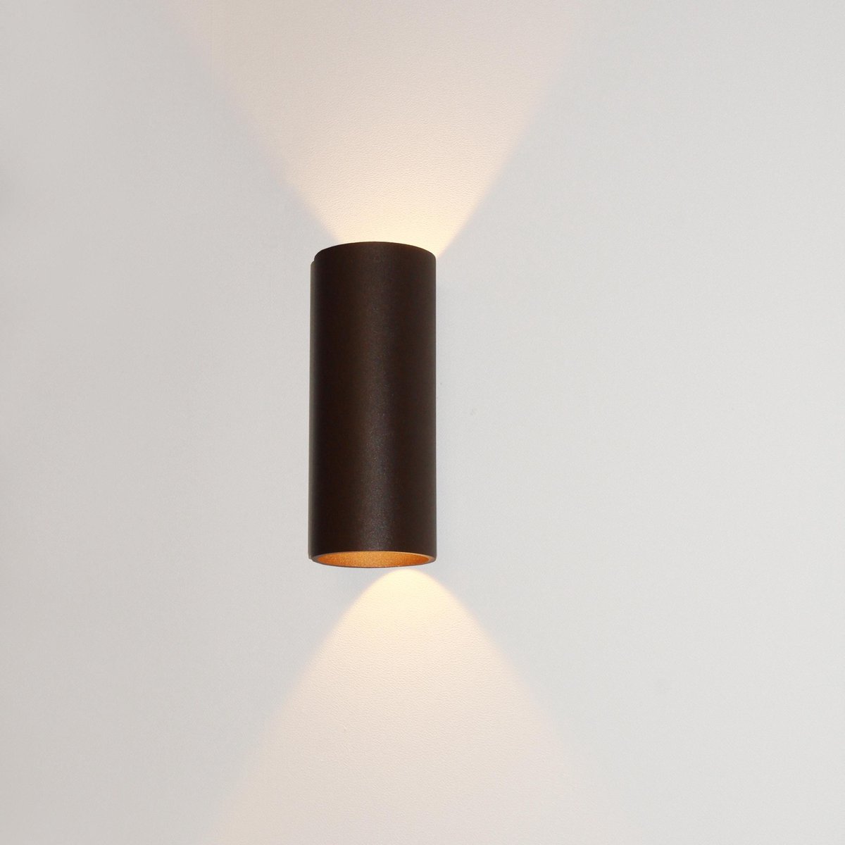Wandlamp Brody 2 Bruin - Ø7,2cm - LED 2x4W 2700K 2x360lm - IP54 - Dimbaar > wandlamp binnen bruin | wandlamp buiten bruin | wandlamp bruin | buitenlamp bruin | muurlamp bruin | led lamp bruin | sfeer lamp bruin | design lamp bruin