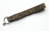 Sleutelhanger van schapenbont by Bagarets - handgemaakt in NL, uniek stuk - 19 cm - 2 cm breed