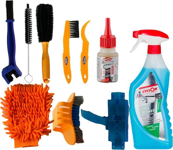 Dégraissant 750ml + Graisse de chaîne route 750ml + Brosse de chaîne  CLEANING KIT