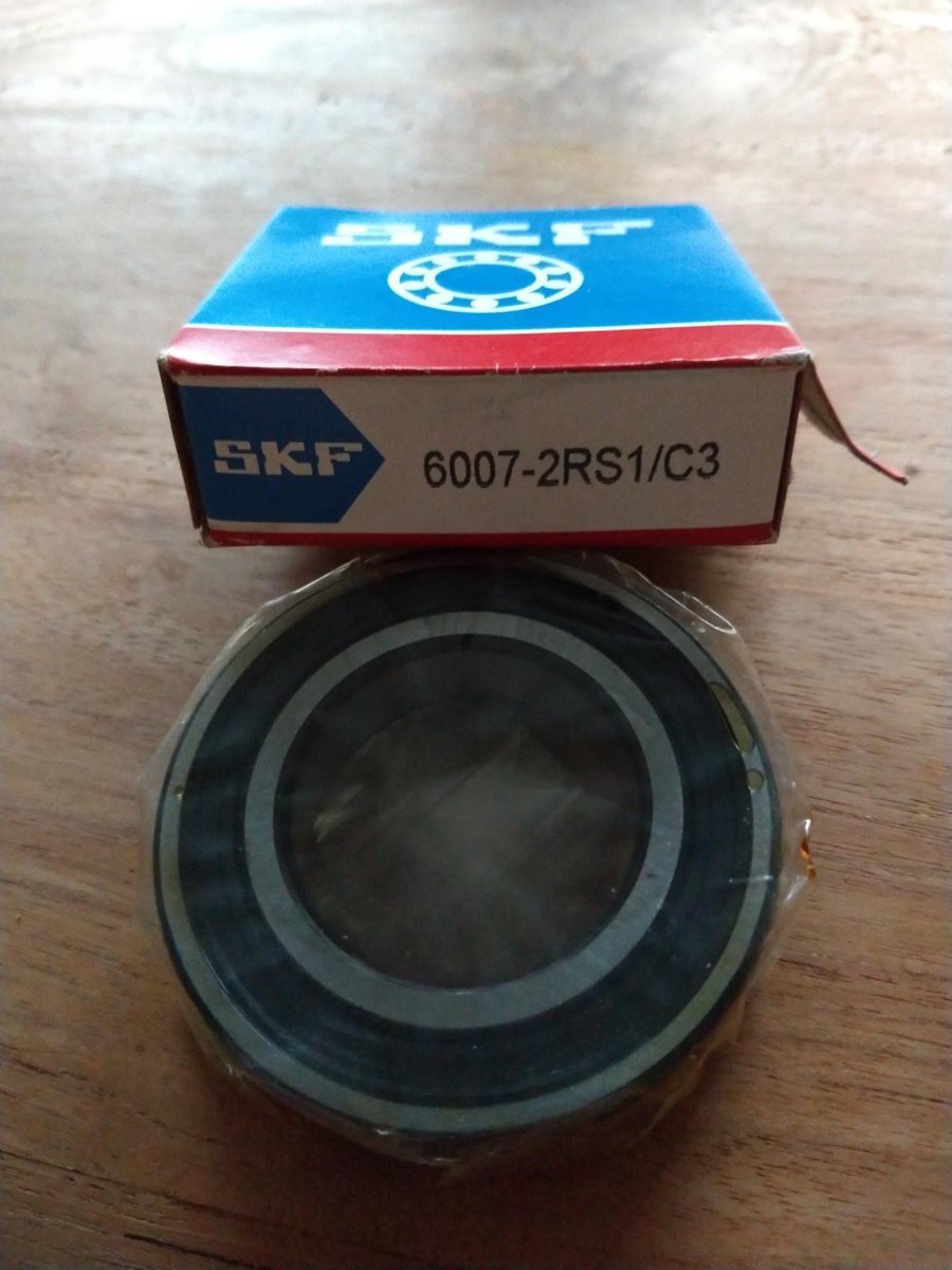 SKF 6007  2RS1/C3   Inwendige diam.: 35 mm  Uitwendige diam.: 62 mm  Breedte: 14 mm