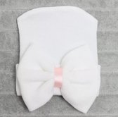 KAYA - newborn muts met strik wit