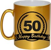 Gouden Happy Birthday 50 years cadeau mok / beker met wimpel - 330 ml - keramiek - Abraham / Sarah - verjaardags koffiemok / theebeker