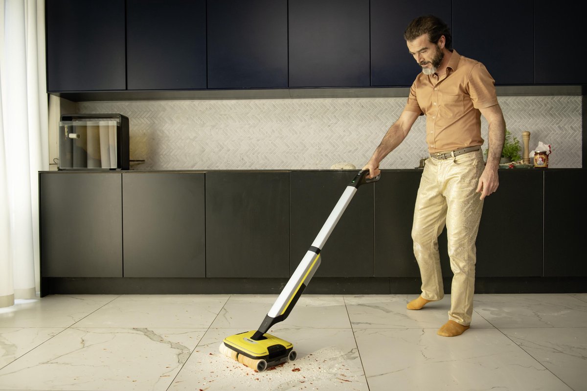 Nettoyeur de sols FC 7 : comment nettoyer la maison en un seul