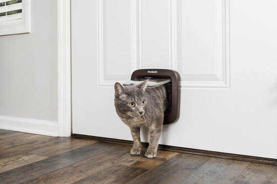 vergeten Trek wapenkamer PetSafe® Manual Locking Cat Flap met 4-standen - Wit of Bruin - Voor Katten  tot 7 kg -... | bol.com