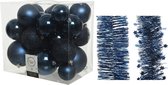 Kerstversiering kunststof kerstballen 6-8-10 cm met folieslingers pakket donkerblauw van 28x stuks - Kerstboomversiering