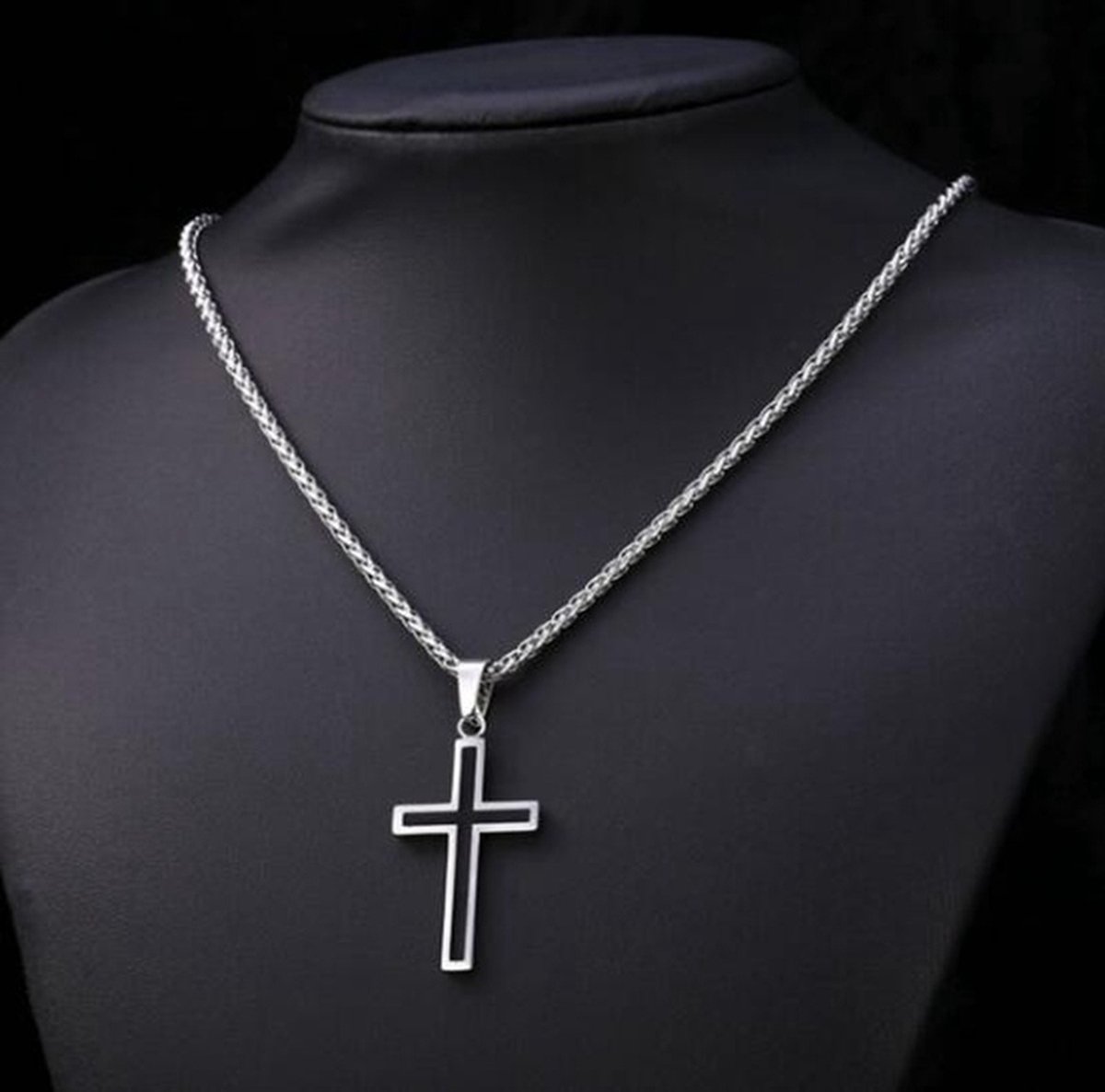 Ketting met open kruisje zilverkleur