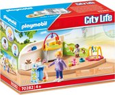 PLAYMOBIL City Life Espace crèche pour bébés  - 70282