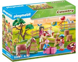 foto van PLAYMOBIL Country Kinderverjaardagsfeestje op de ponyboerderij - 70997